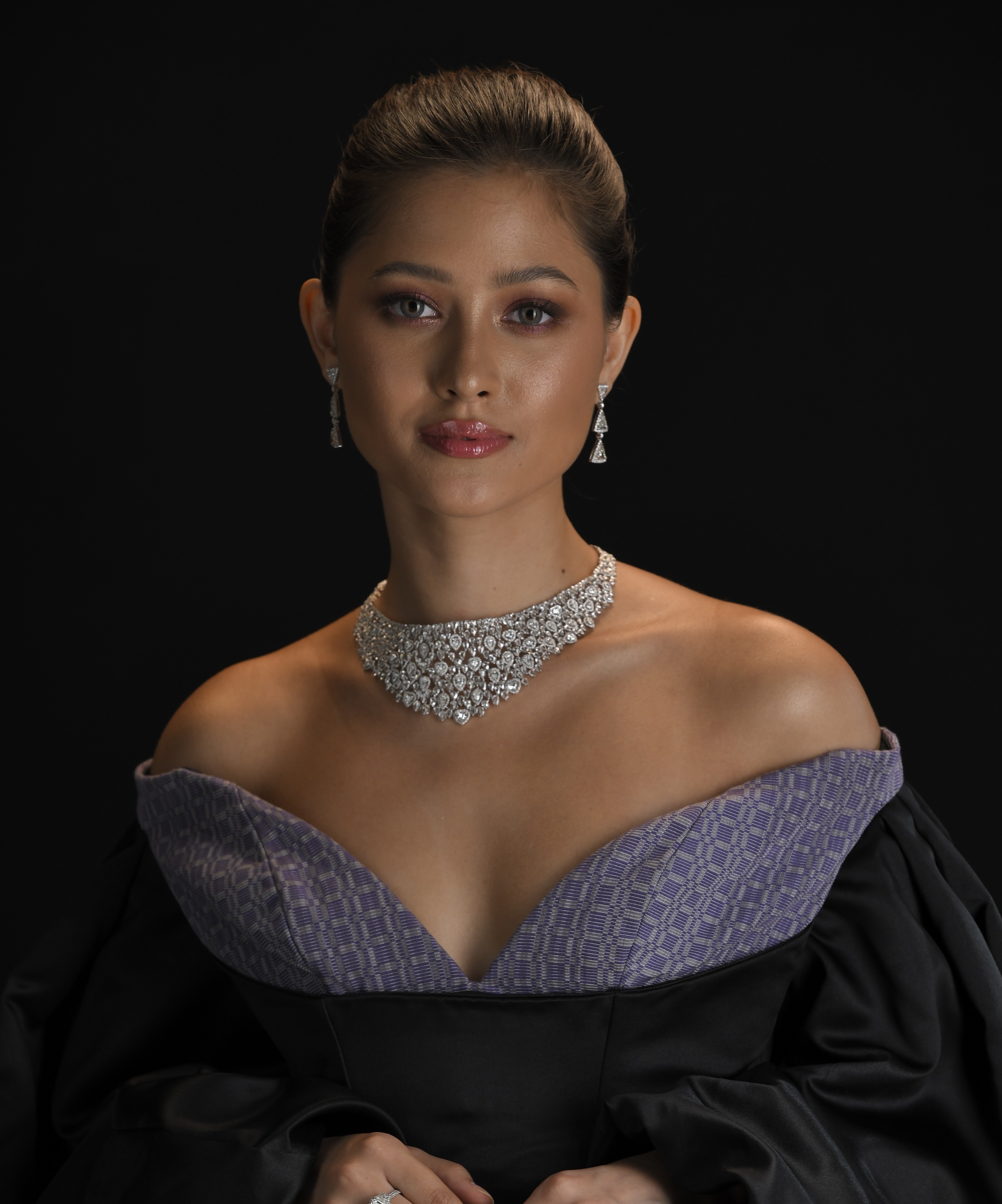 Diamond-Life-Feature-01